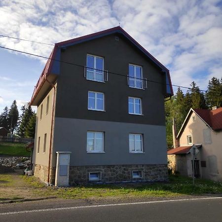 Apartmán Raketa Pernink Exteriér fotografie