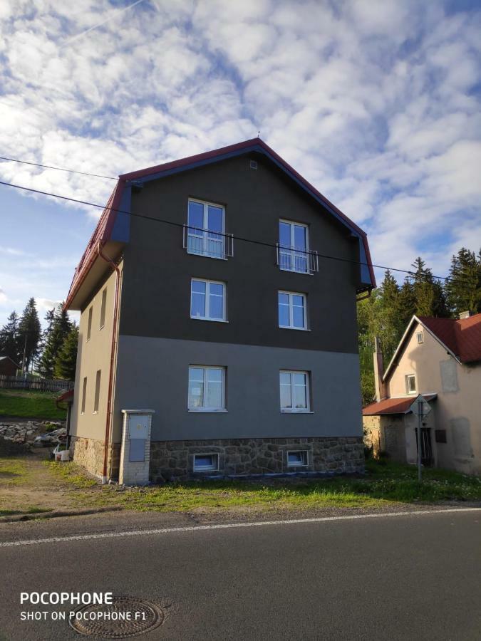 Apartmán Raketa Pernink Exteriér fotografie